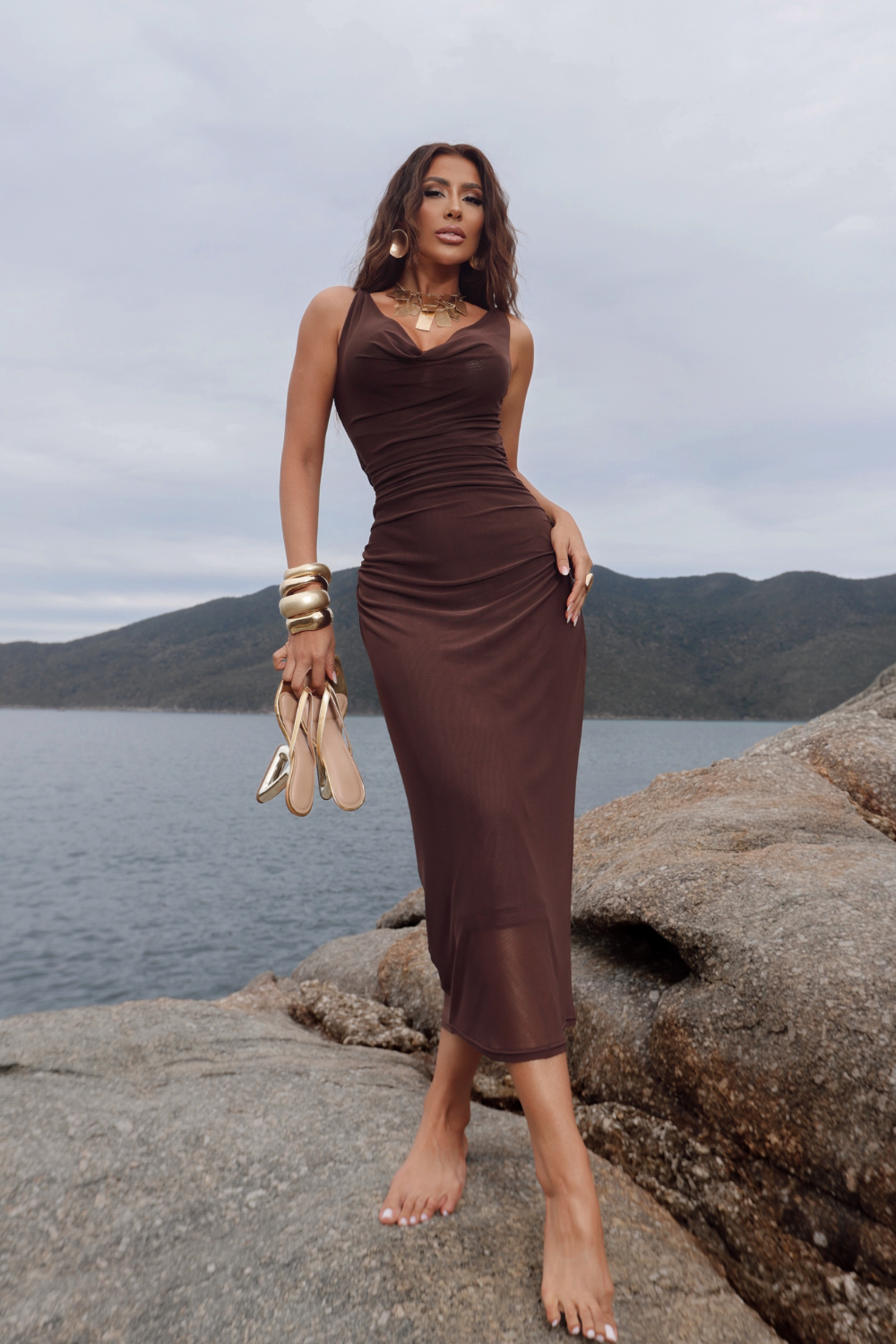 Robe en tulle avec décolleté froncé